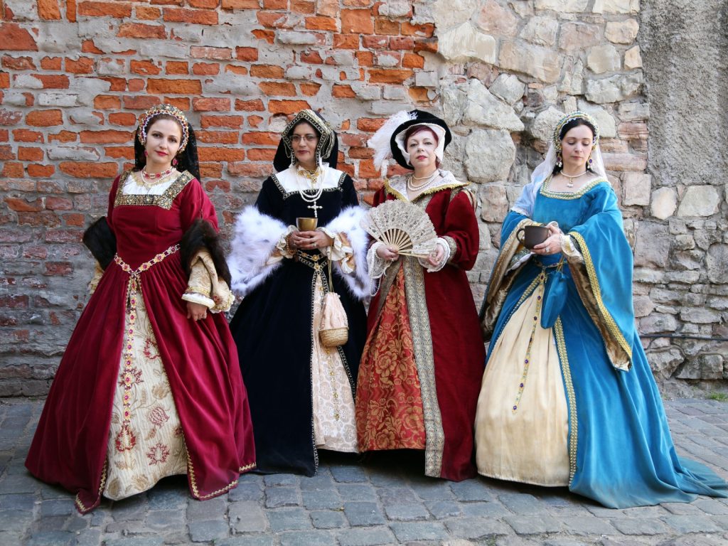 ladies from Tudor England