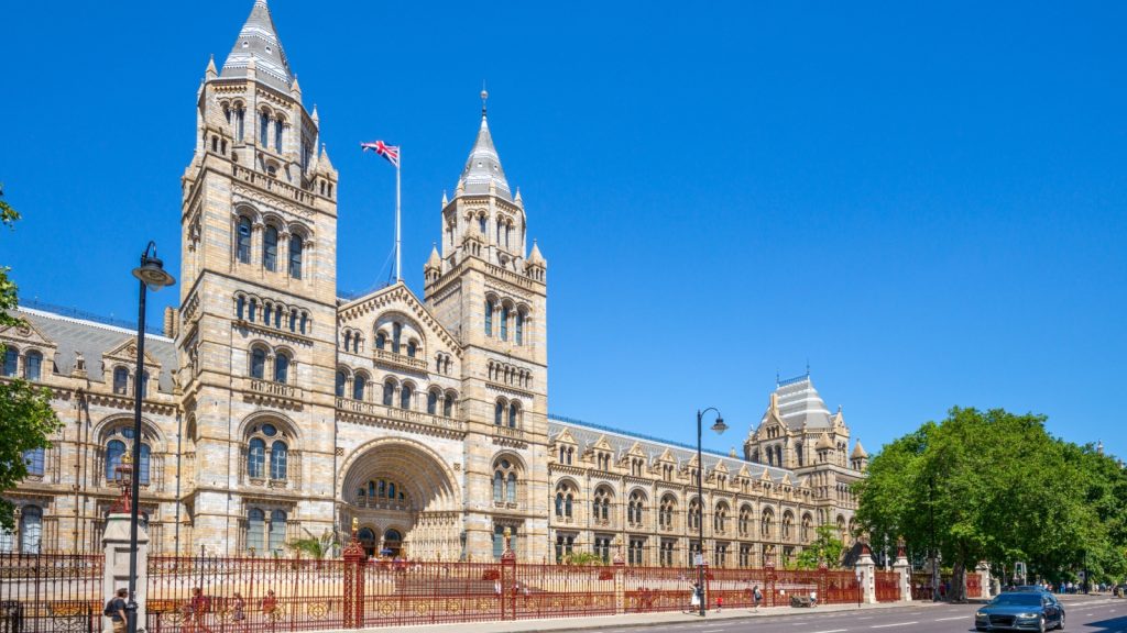  Natural History Museum – London, UK