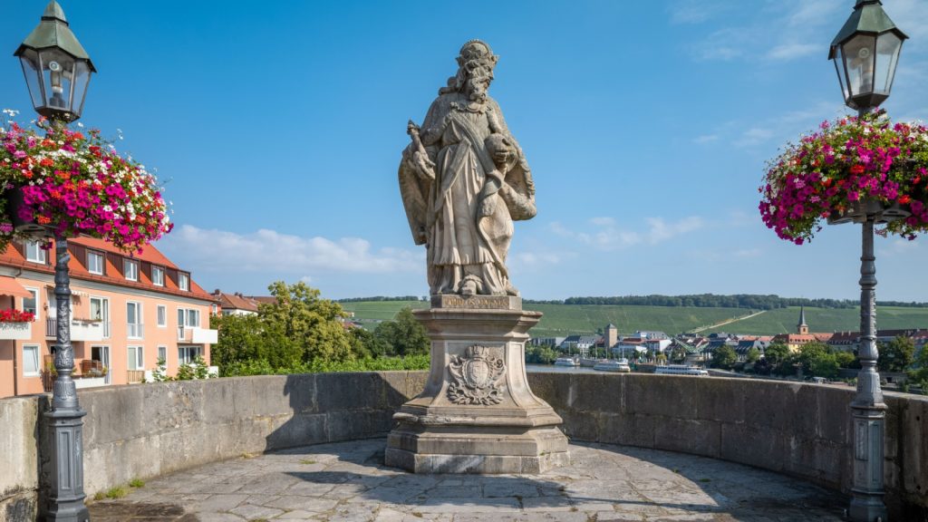 statue of Charlemagne