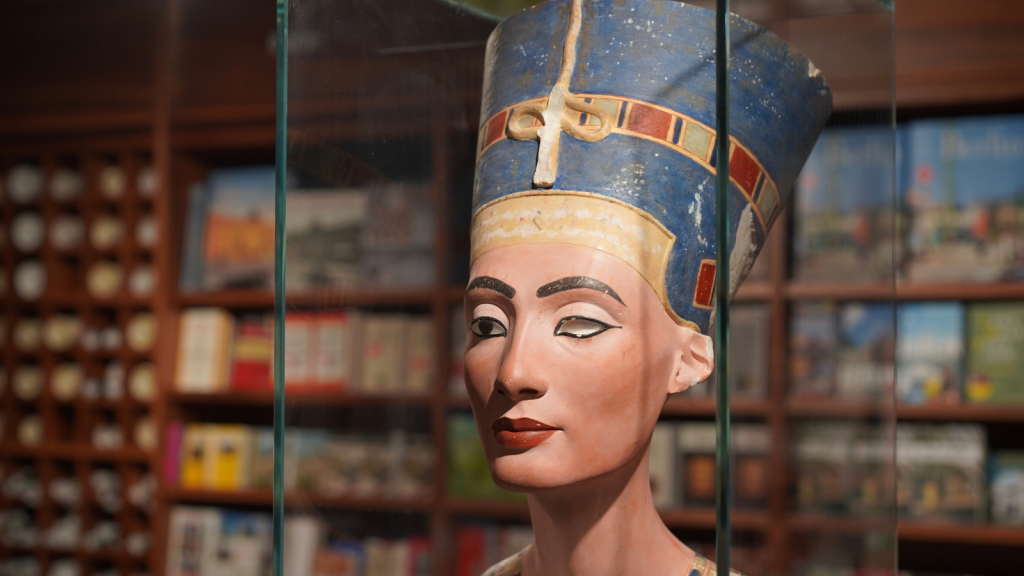 Nefertiti, Co-Ruler of Egypt