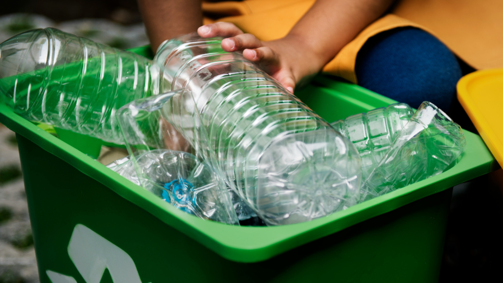 a recyclable trash bin
