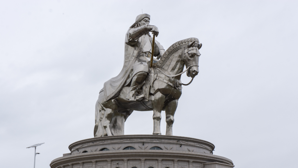 a statue of genghis khan
