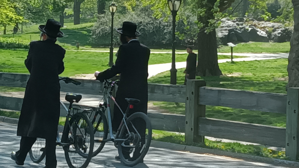 jews with bicycles
