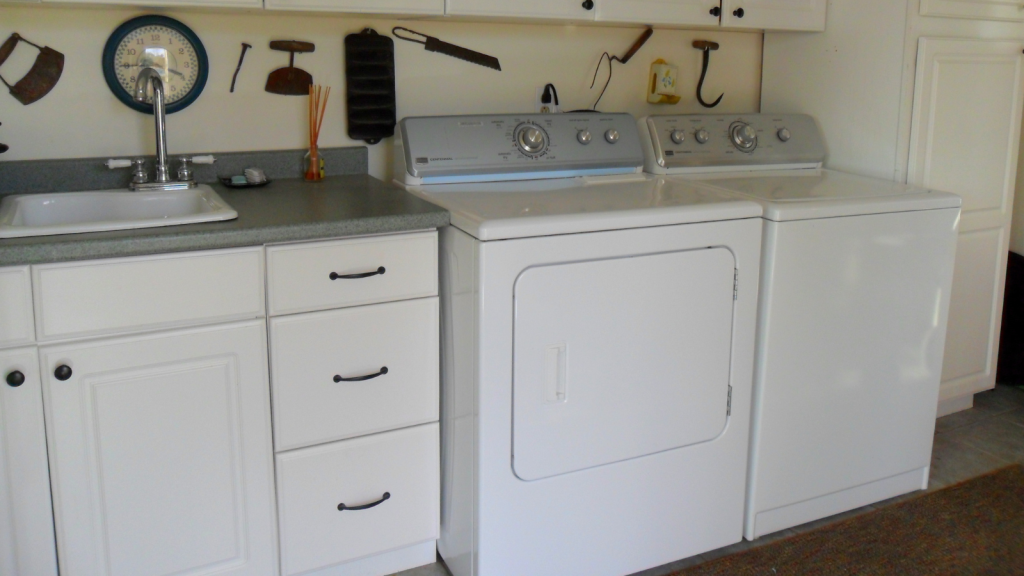 washing  machine in kitchen
