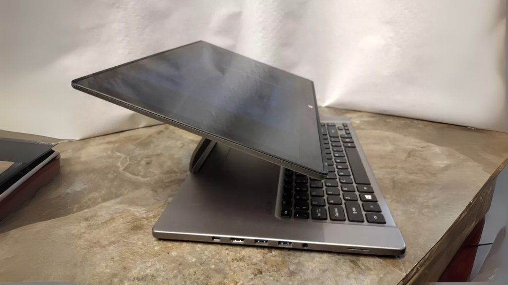 Acer Aspire R7