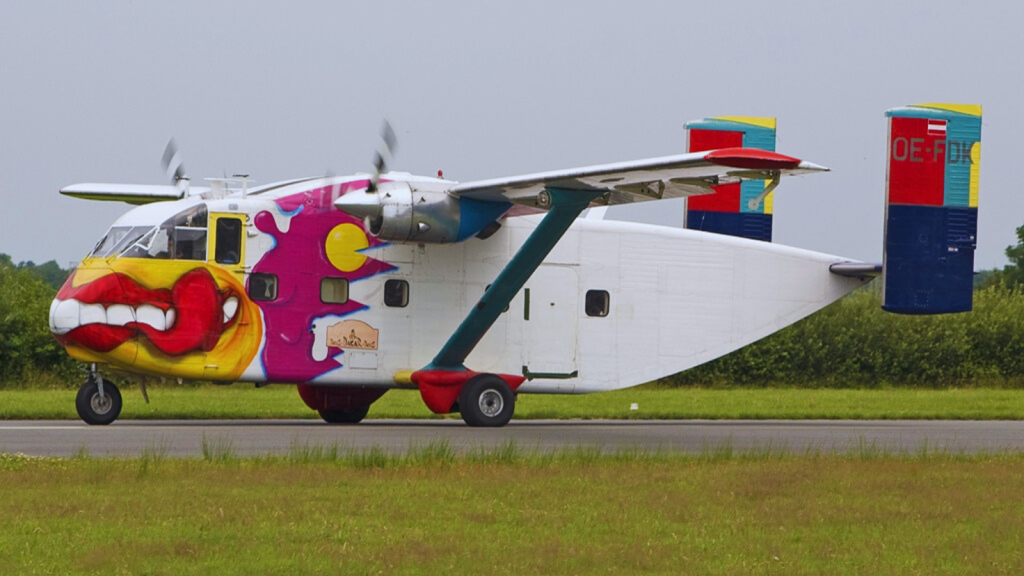 Short SC-7 Skyvan 3-100, Pink Aviation