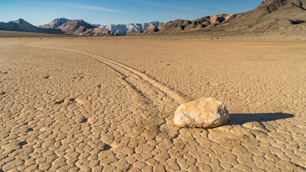 Sailing stones