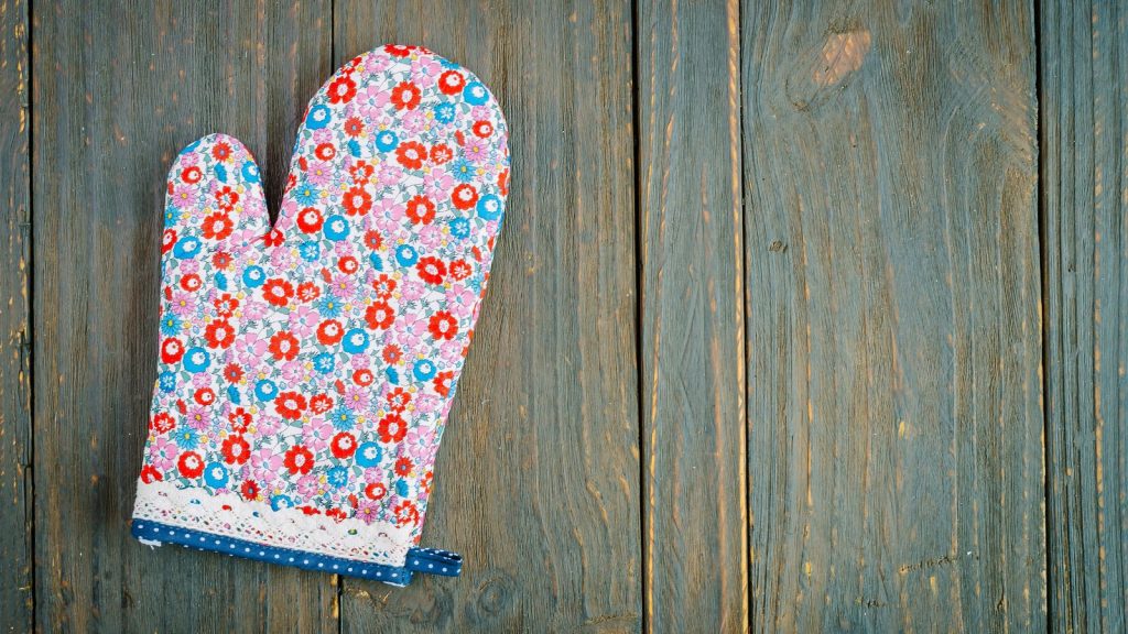 Floral potholder/ kitchen glove